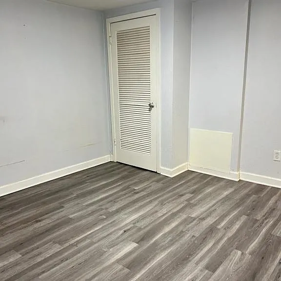 241 N Sandusky St #6 — Photo 4