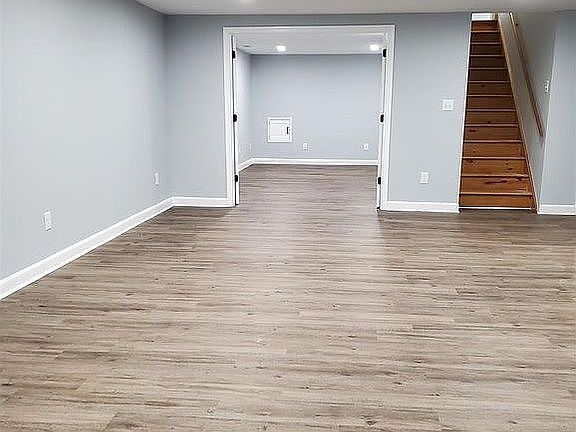 5th image of 820 Geranium Rd