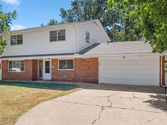 2nd image of 143 Ramblewood Rd