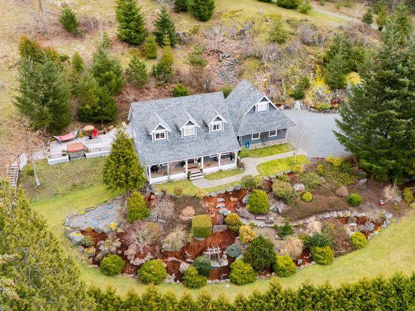 1591 Escarpment Way, North Cowichan, BC V9L 5W7