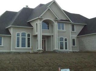 568 N Bolderwood Ln, Carmel, IN 46032
