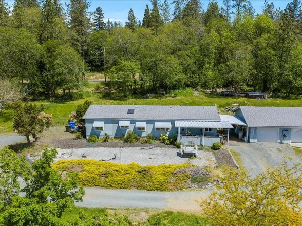 2447 Stringer Gap Rd, Grants Pass, OR 97527