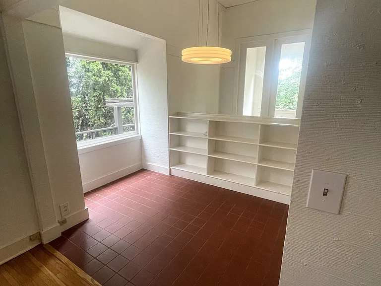 4123 S Corbett Ave — Photo 6