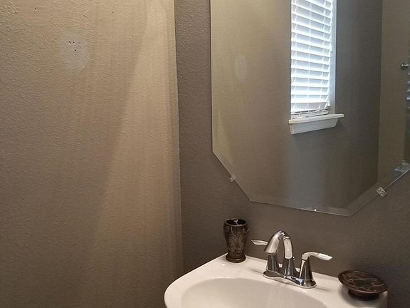 4th image of 625 Oakleaf Plantation Pkwy Unit 715