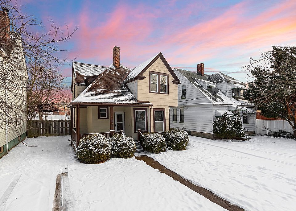1st image of 1589 Coutant Ave