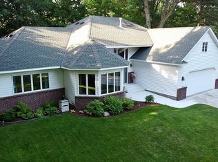 7650 231st St N, Forest Lake, MN 55025