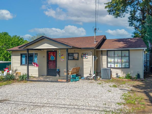 52 Walnut St, Burnside, KY 42519