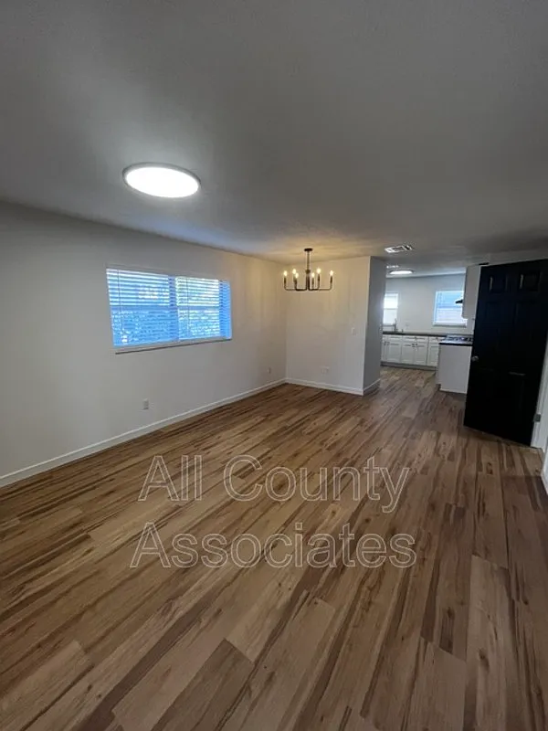 2 bed, 1.5 bath, $1,695 — Photo 3