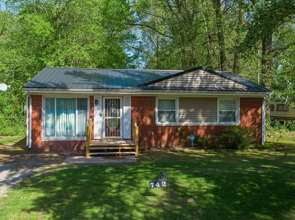 742 Levin St, Paducah, KY 42001