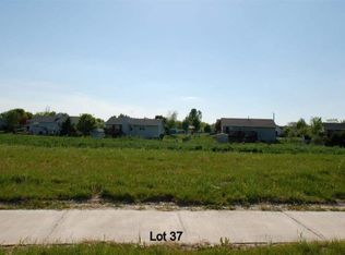 612 Water Tower Dr, Marshall, WI 53559