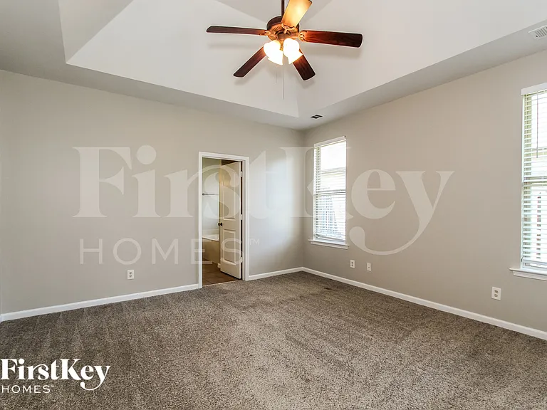 1260 Sierra Ct — Photo 8