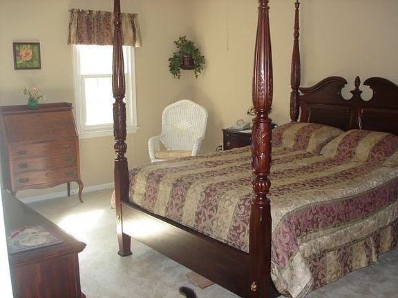 master suite w/full bath