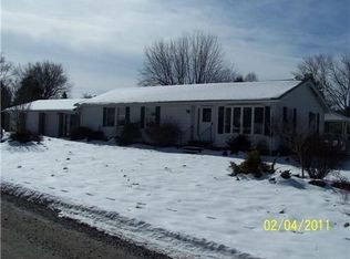 215 S Pine St, Apollo, PA 15613