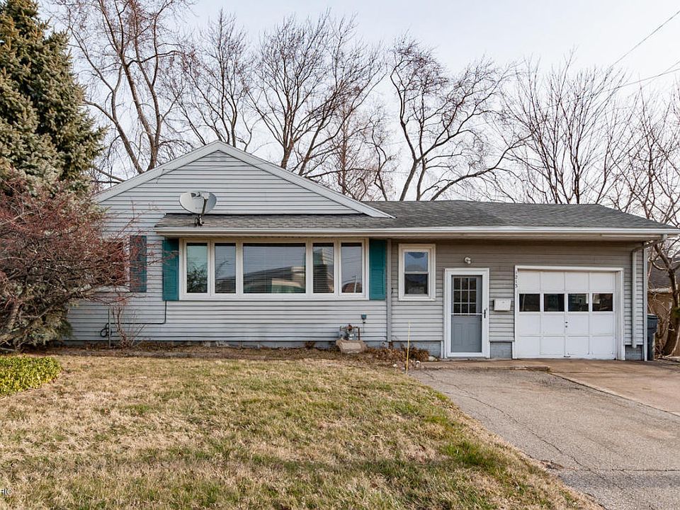 1st image of 1213 Napier Ave