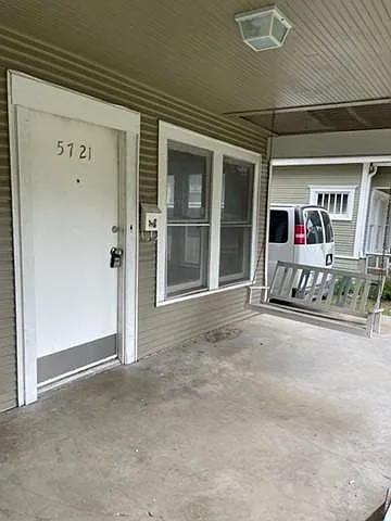 2 bed, 943 sqft, $1,750 — Photo 3