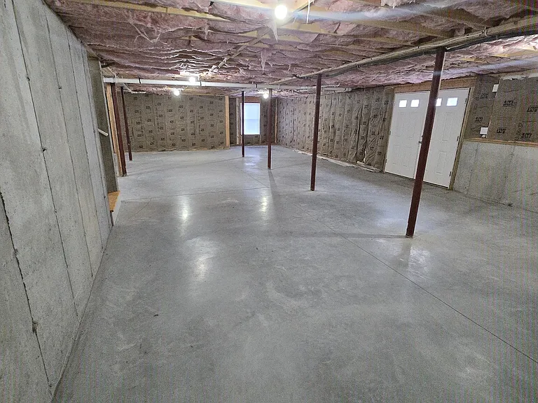 21 Juniper St — Photo 22