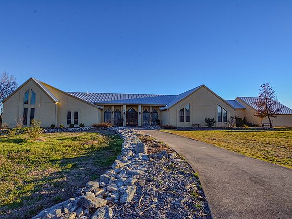 5th image of 1147 Shin Oak Way
