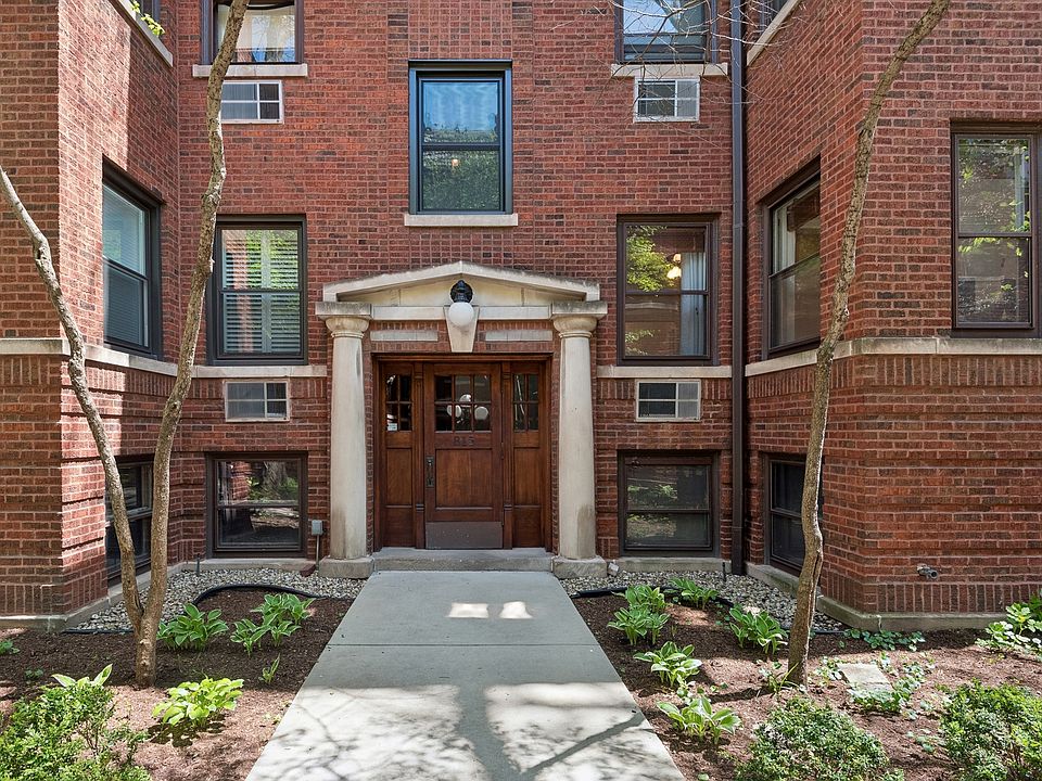1st image of 815 Lake St APT 1S
