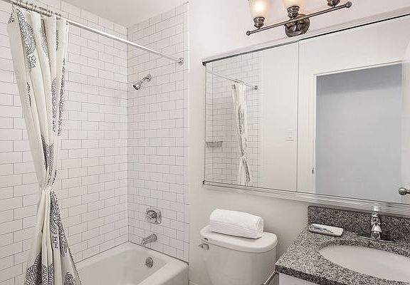5th image of 345 S End Ave #3N