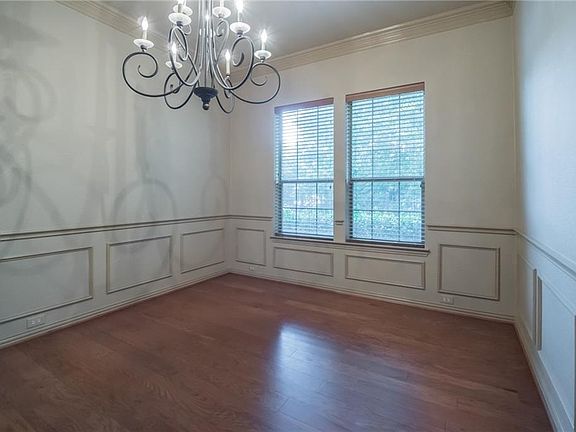 3rd image of 3401 Beaver Creek Ln