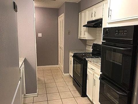 3rd image of 10040 Glenrio Ln