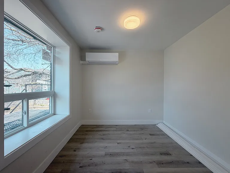 22 Grant Ave #2 — Photo 15