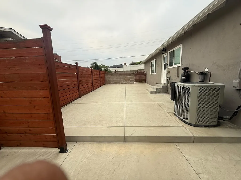 3 bed, 2.5 bath, 2356 sqft, $4,995 — Photo 4