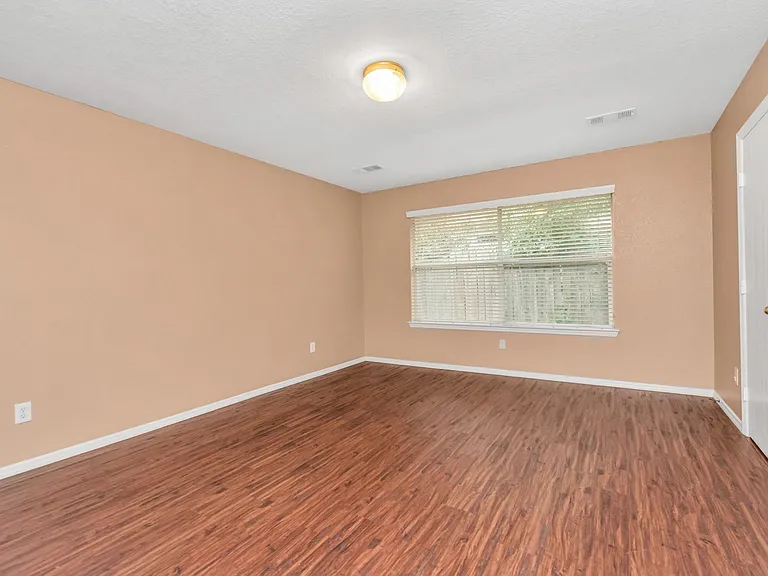 8506 Chancellorsville Ln — Photo 24