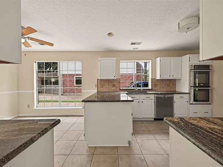 3414 Cobblestone Creek Way — Photo 20