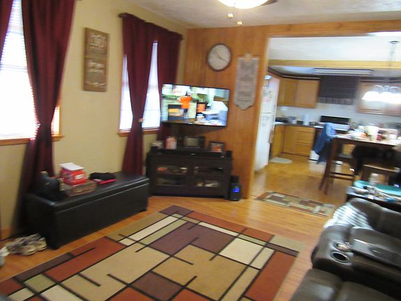 5th image of 7416 SE 1012th Ave