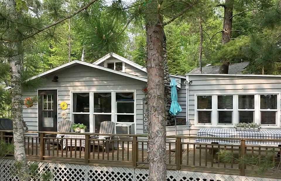 1st image of 3069 Black Bay Rd