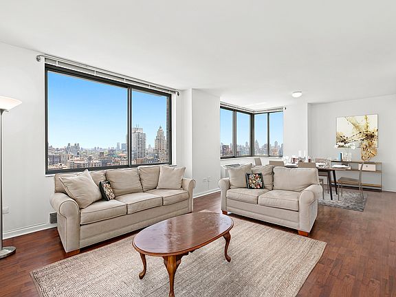 4th image of 111 W 67th St APT 27D