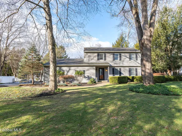 32 Campus Club Drive, Guilderland, NY 12084