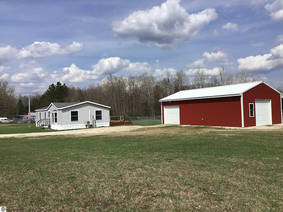 1st image of 8410 N Morey Rd