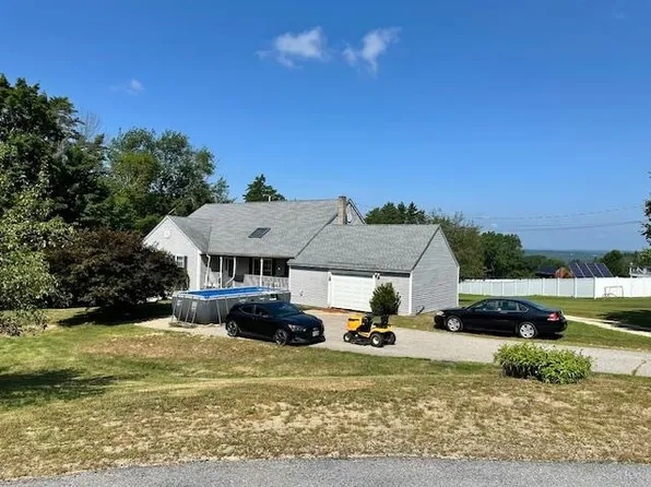 14 Deer Lane, Epsom, NH 03234