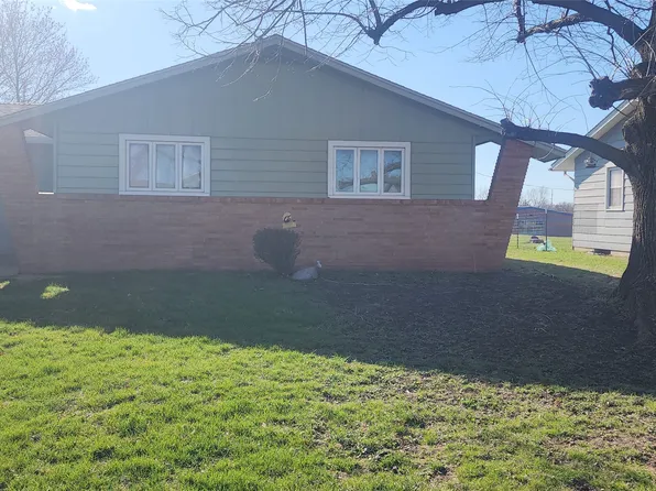 1415 Highview Dr, Perry, IA 50220