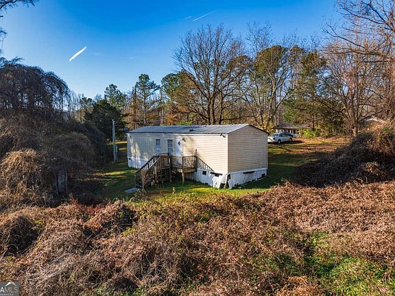 3rd image of 43 Lambert St