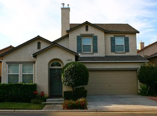 681 W Fontaine Ln, Clovis, CA