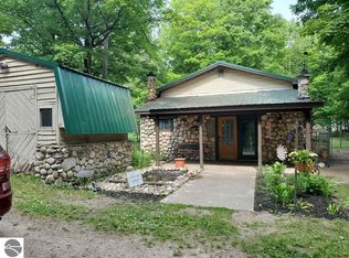 8730 Twin Lake Rd NE, Mancelona, MI 49659