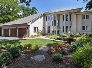 28820 N Spyglass Cir, Mundelein, IL 60060