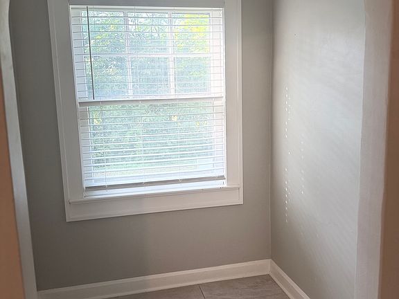 2nd image of 4101 Winthrop Ave
