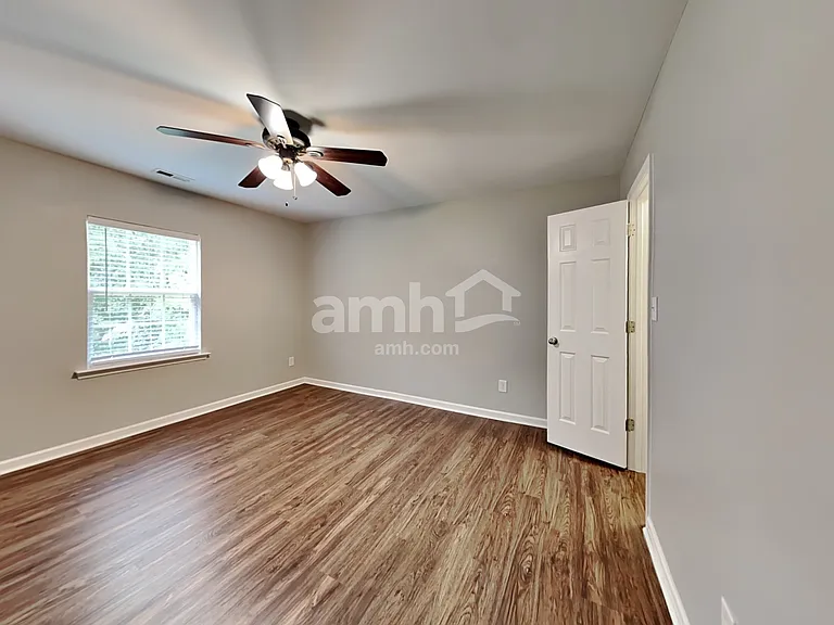 1525 Essexwood Dr — Photo 13