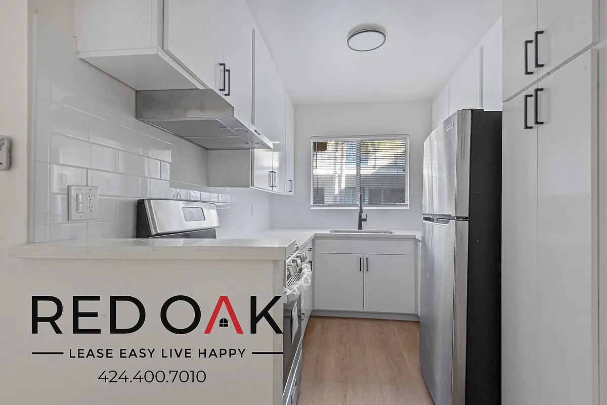 Building Photo - 3401 Ocean Park Blvd #103