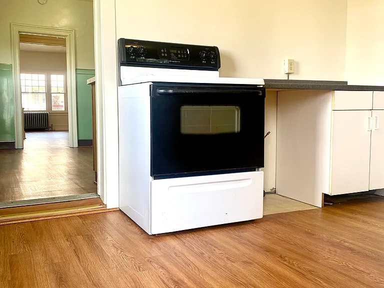 2 Green Ave — Photo 12