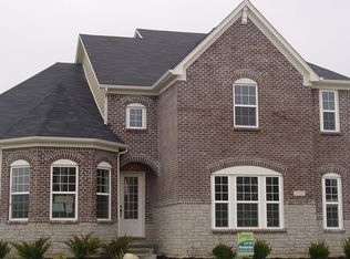 2717 Benmore Ct, Zionsville, IN 46077