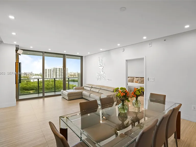 16385 Biscayne Blvd #1601-2 — Photo 7