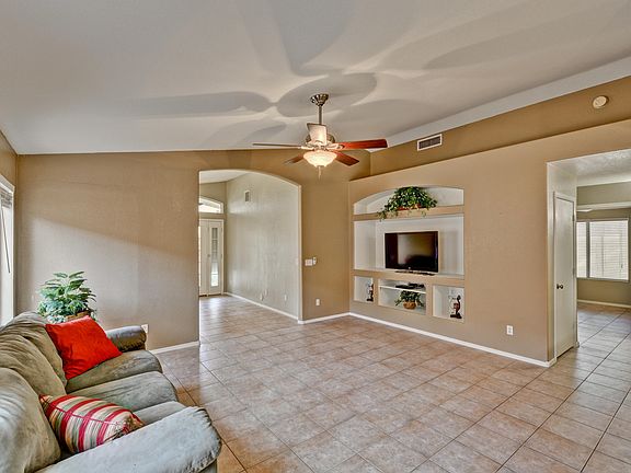 2nd image of 14824 W Parkwood Dr