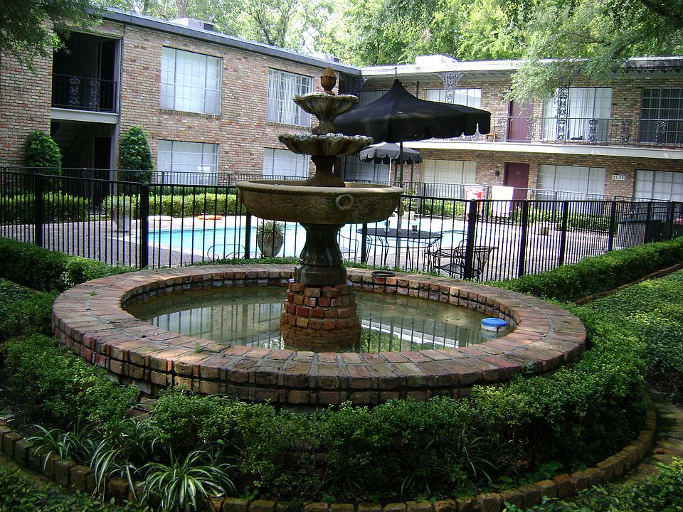 1st image of 2930 Fountain View Dr APT 40