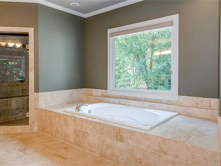 950 Glengate Pl — Photo 22