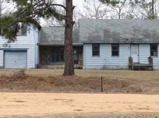 28 Blueberry Rd, Seale, AL 36875